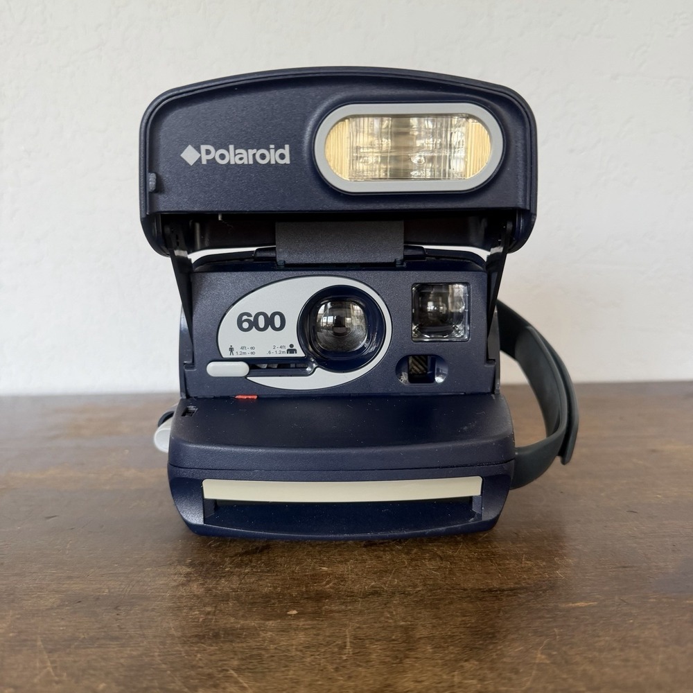 Polaroid Blue One Step 600 Autofocus Instant Film Camera Untested